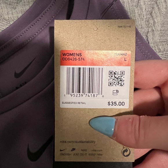 nike cropped athletic top NWT women’s L - Picture 3 of 3